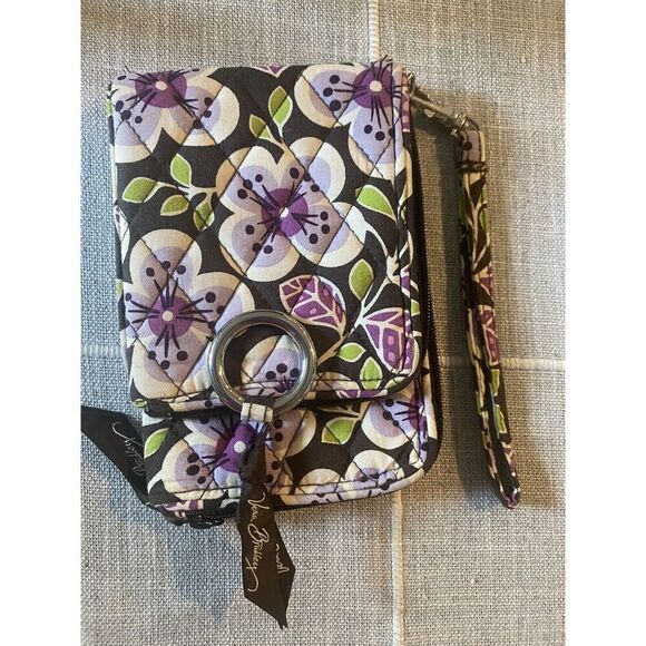 VERA BRADLEY DOUBLE ID WRISTLET PLUM PETALS RETIRED - Picture 1 of 2